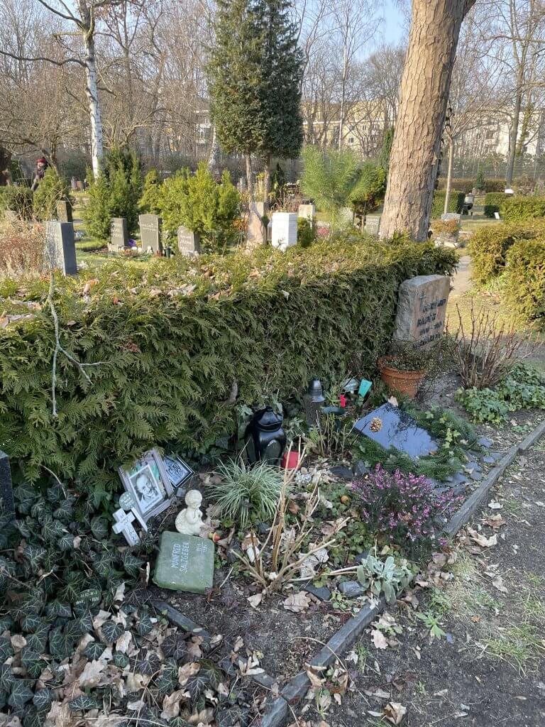 #51 – Grab/grave Jürgen Baldiga, Alter St. Matthäus Kirchhof / cemetery , Abt. X3 - Reihe W, Grab 5; 2024, Quelle: R. Nasemann, CC BY 4.0