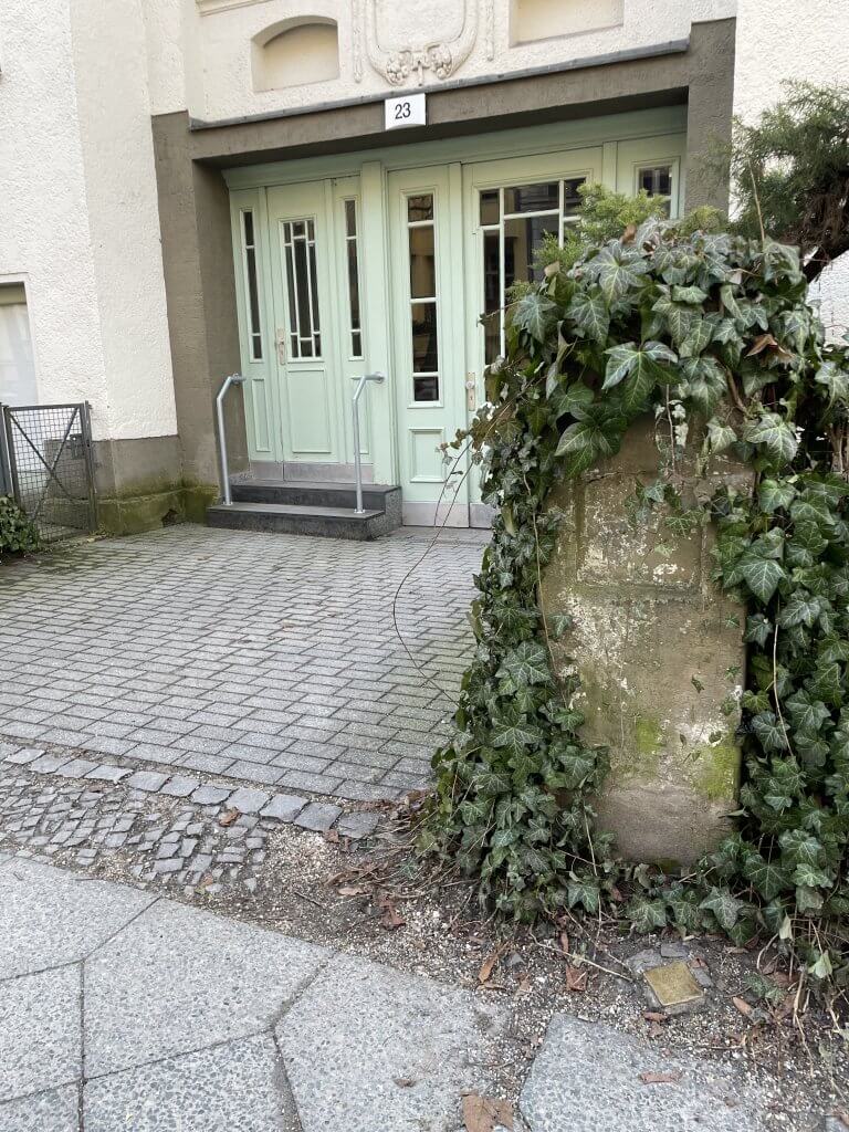 #90 - Wohnort Lilly Wust, Stolperstein Felice Schragenheim, Friedrichshaller Str. 23, Berlin-Charlottenburg