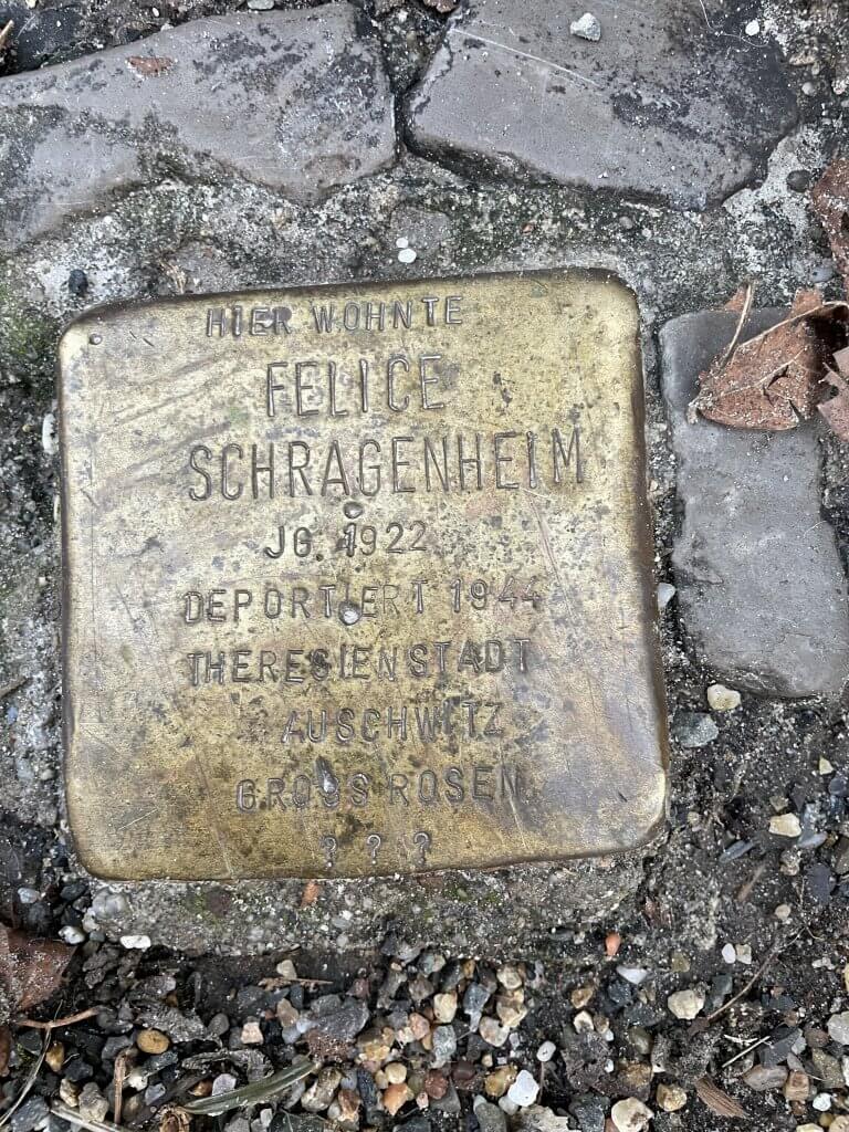 #90 - Wohnort Lilly Wust, Stolperstein Felice Schragenheim, Friedrichshaller Str. 23, Berlin-Charlottenburg